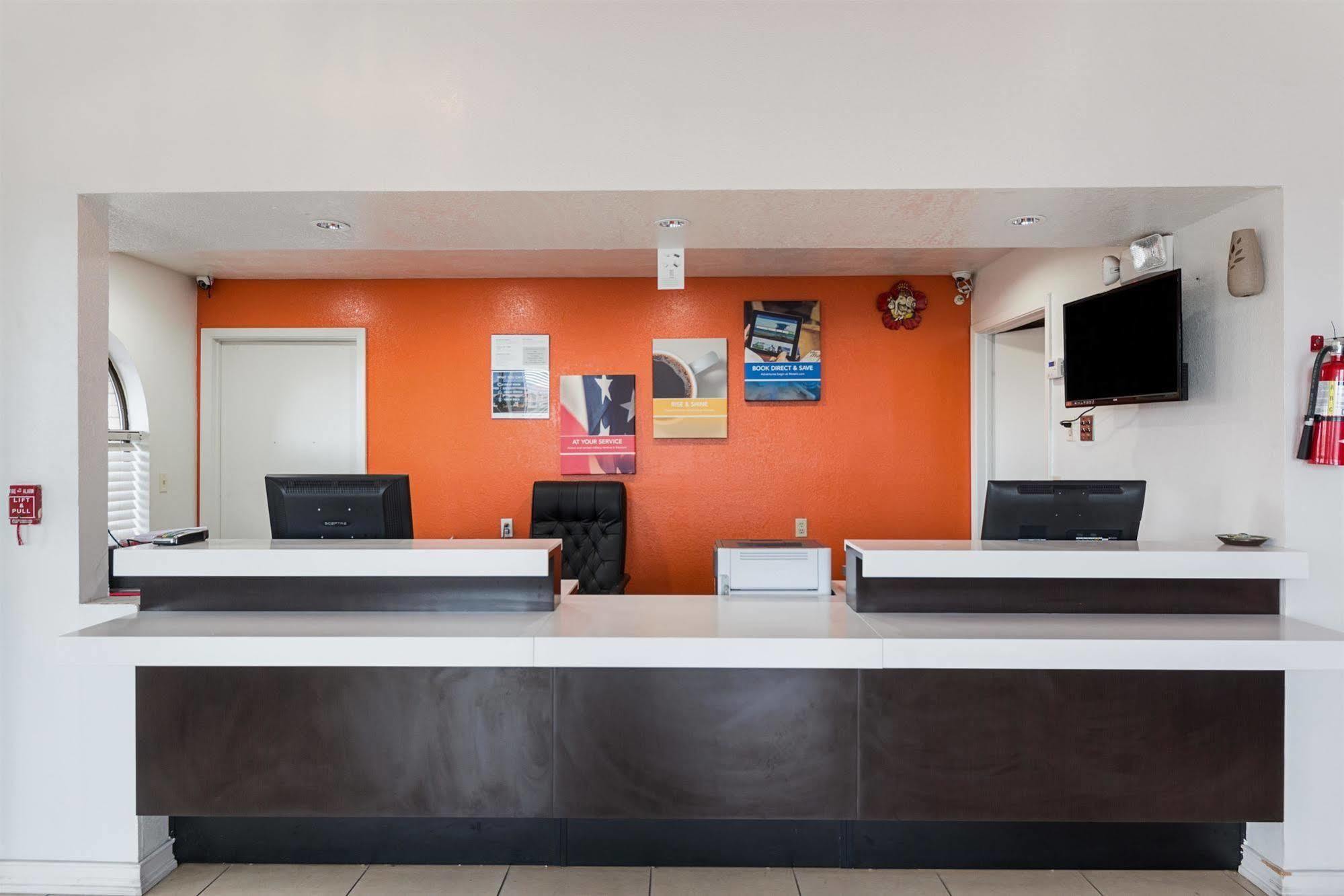 Motel 6-San Antonio, Tx - Fiesta Trails Eksteriør billede