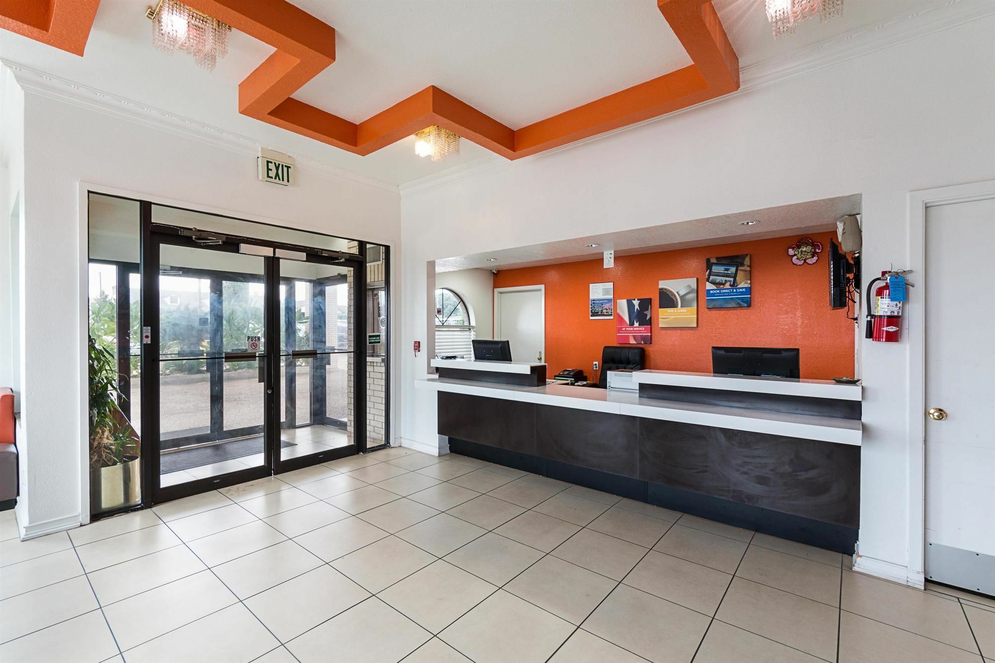 Motel 6-San Antonio, Tx - Fiesta Trails Eksteriør billede