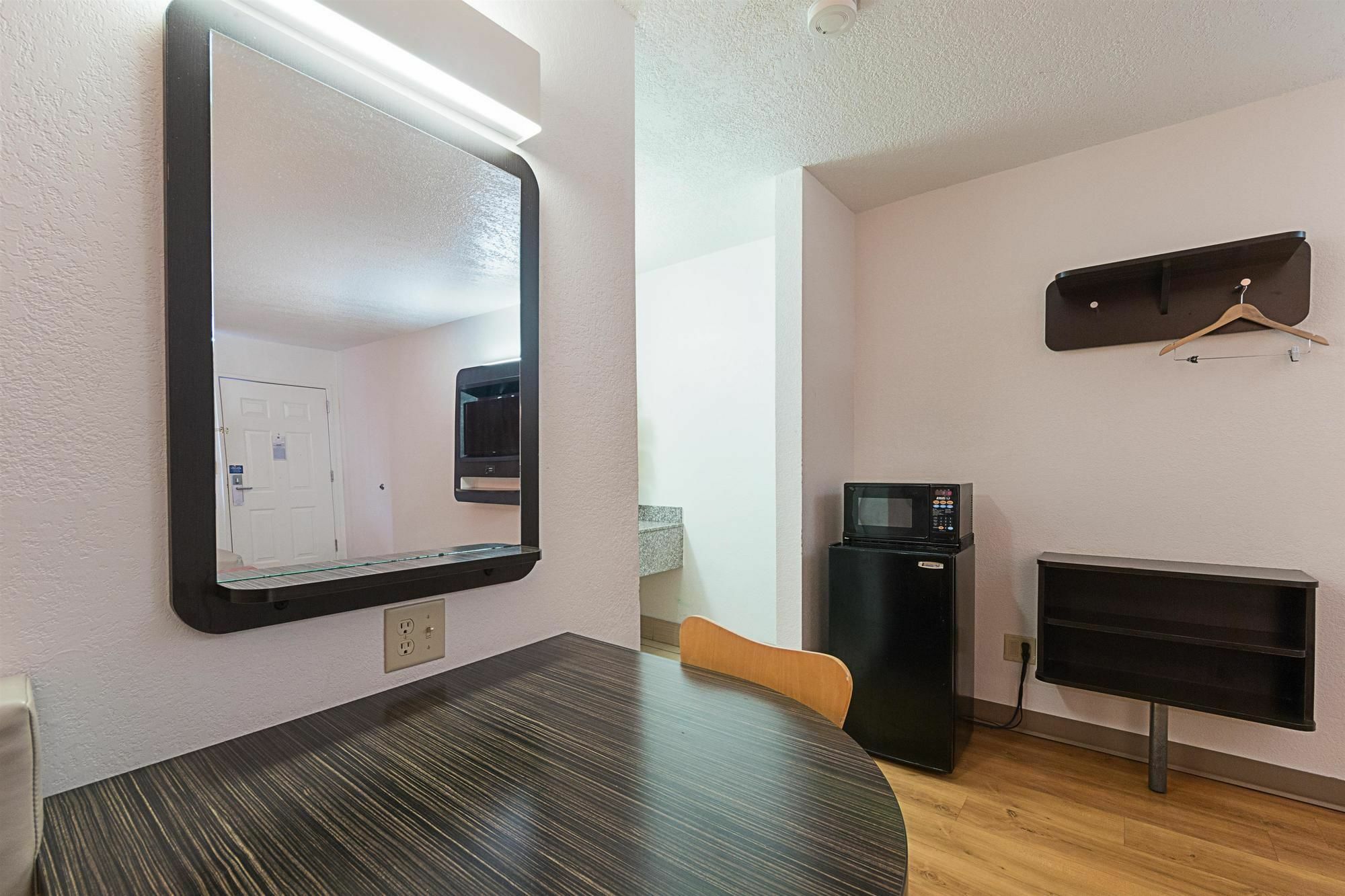 Motel 6-San Antonio, Tx - Fiesta Trails Eksteriør billede